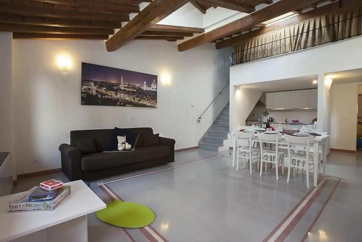Apartment Albizi Buonarroti 307 Florenz